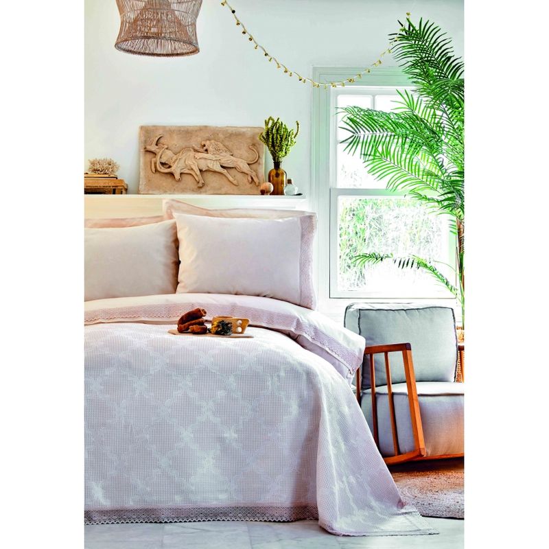 Набор постельное белье с покрывалом пике Karaca Home - Olivia bej бежевый пике 250*240 евро